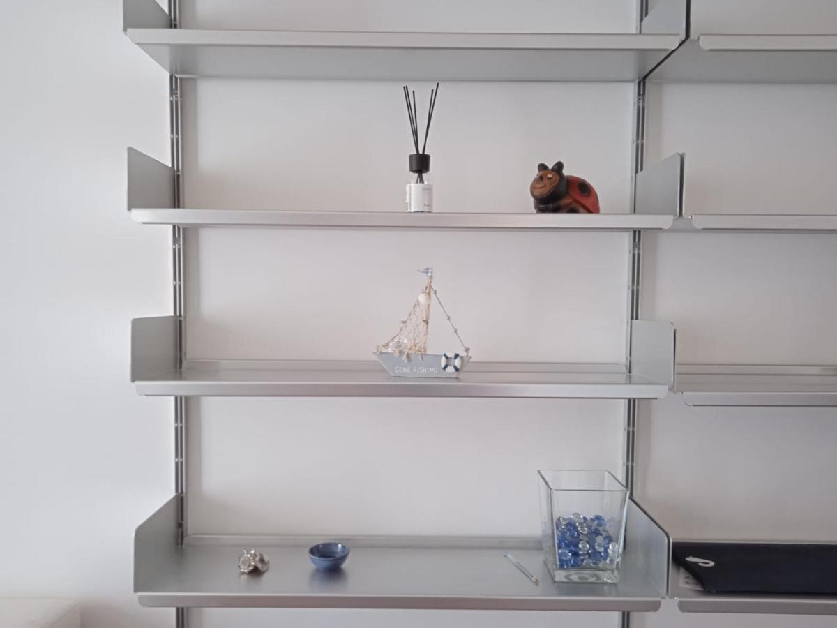 Olimpia Apartment City Center Салерно Екстериор снимка