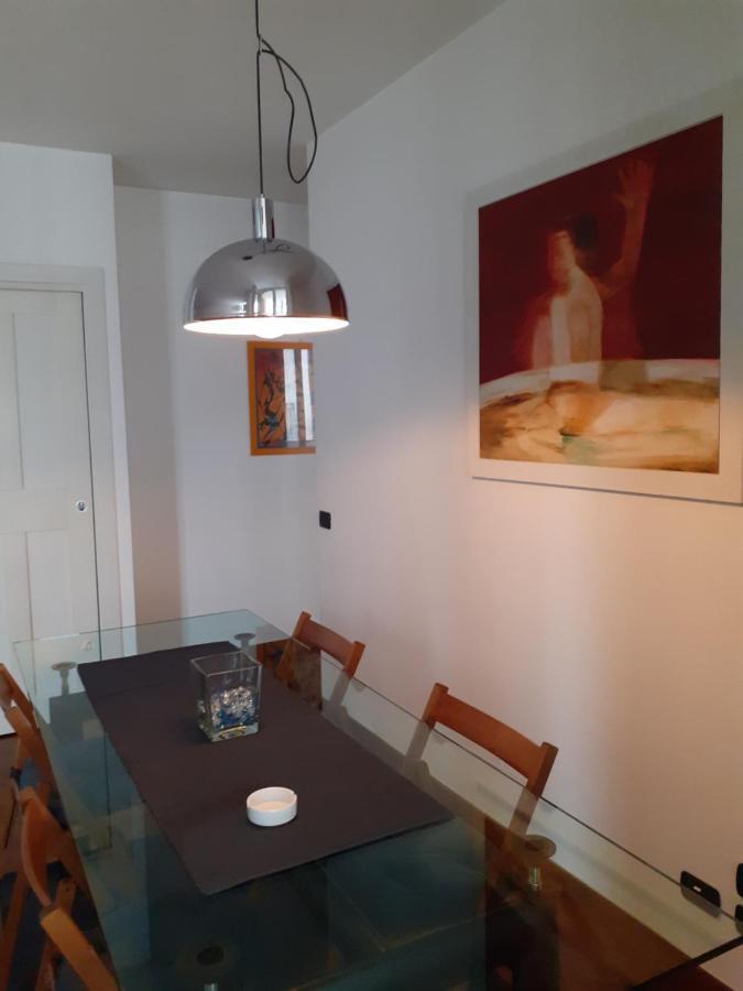 Olimpia Apartment City Center Салерно Екстериор снимка